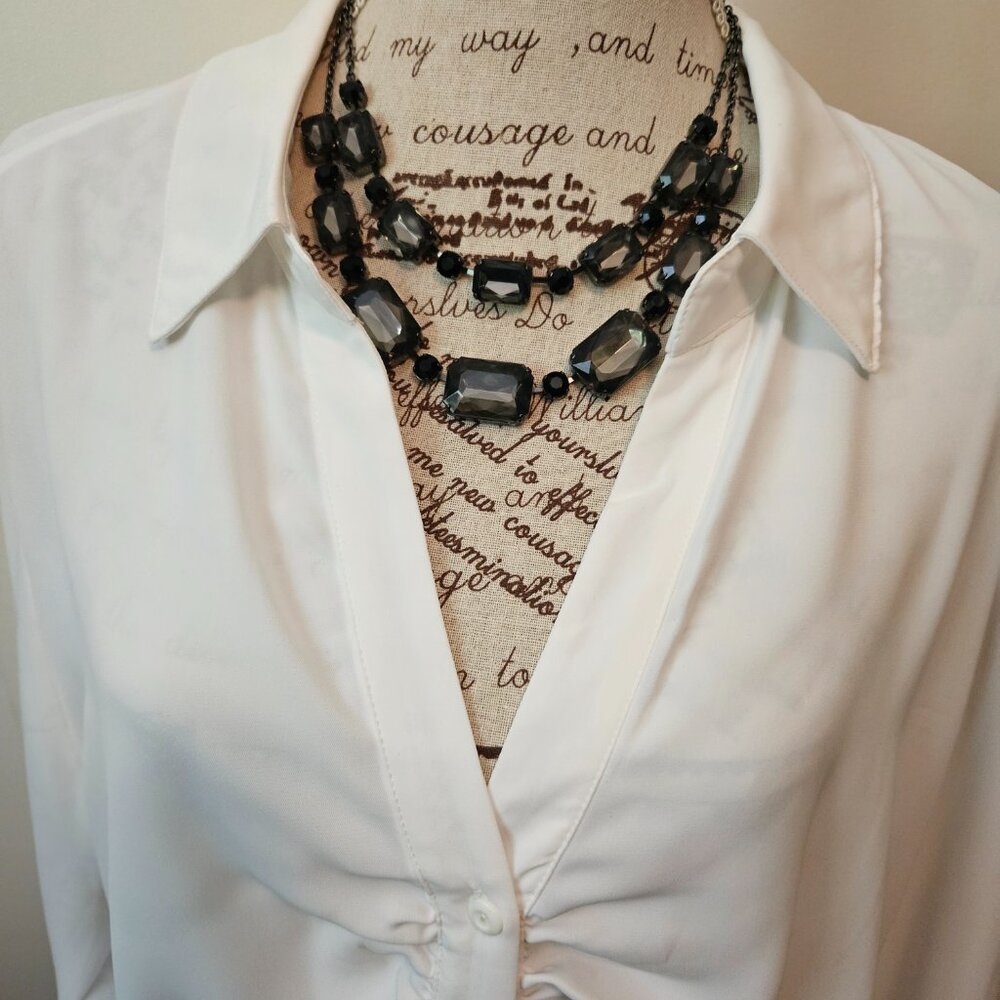 Statement Necklace - Picture 2 of 4